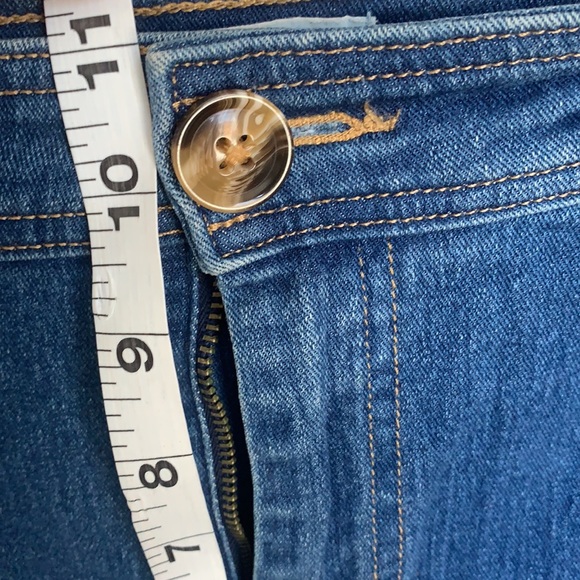 Jeans - Picture 2 of 4